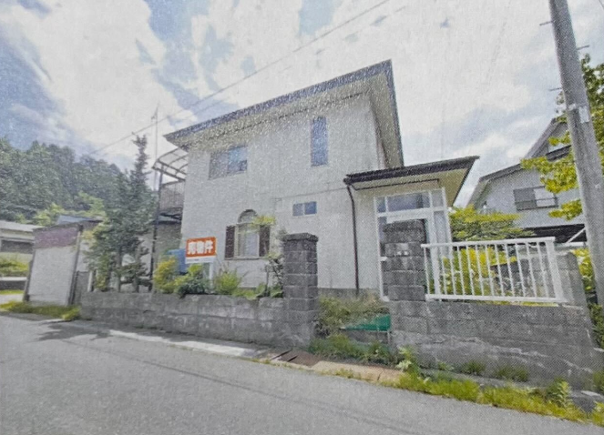 趣ある2階建て住宅