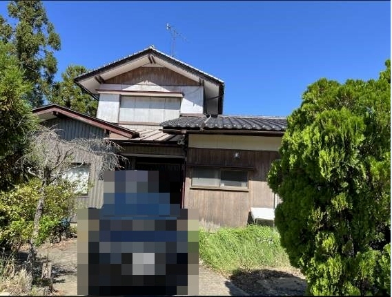 緑に囲まれた静かな住まい