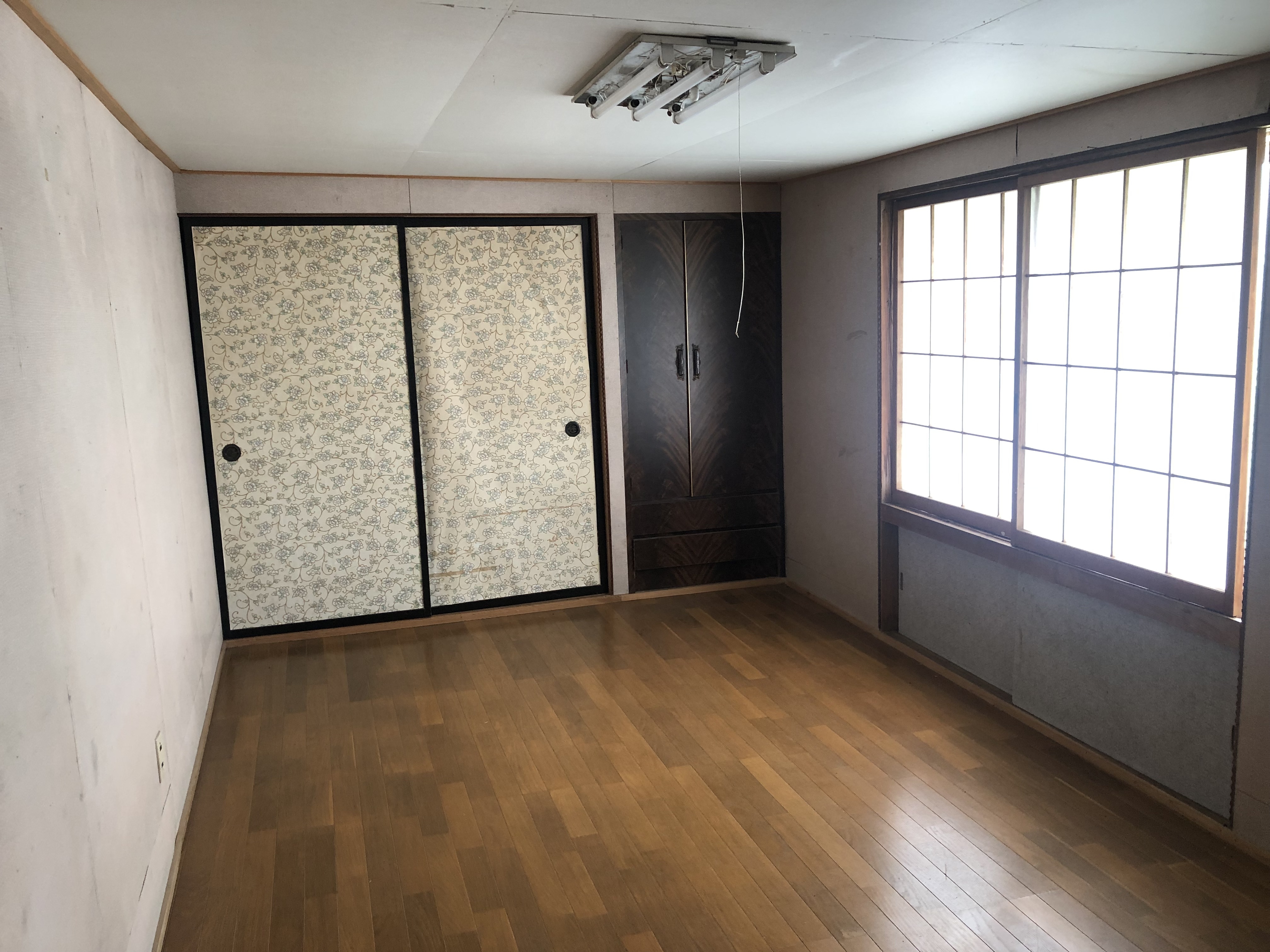 明るい洋室