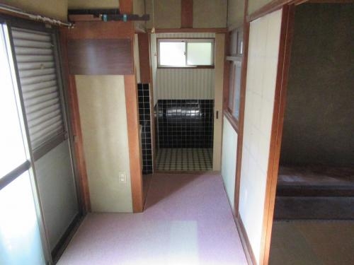 レトロな雰囲気が漂う廊下