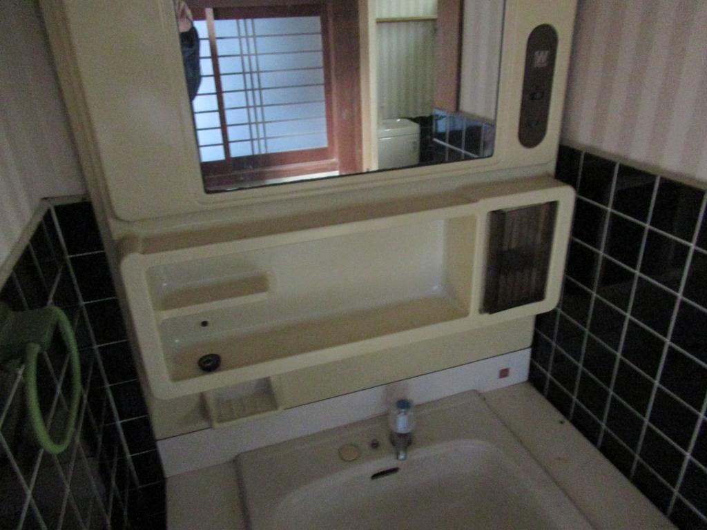 コンパクトな洗面スペース