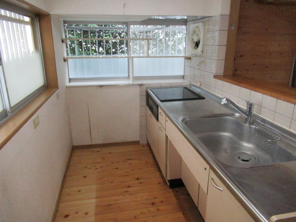 コンパクトなキッチンスペース