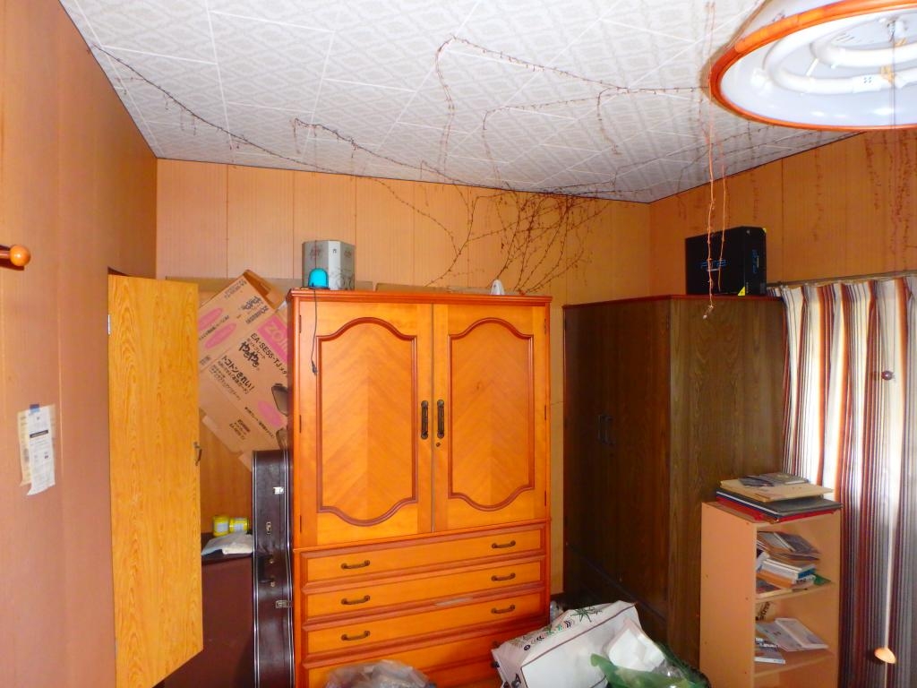 収納豊富な和室