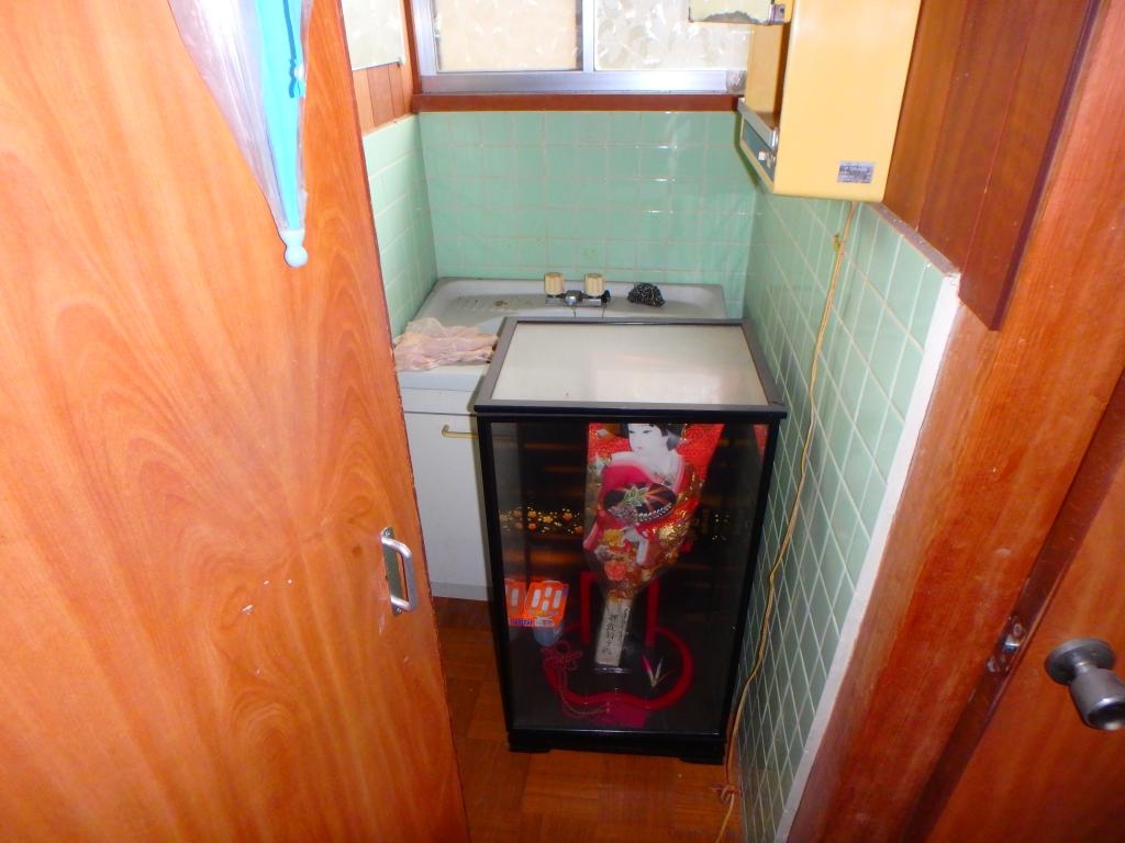 コンパクトな洗面スペース