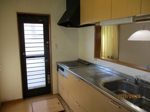 収納豊富なキッチンスペース