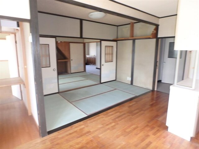 伝統的な和室