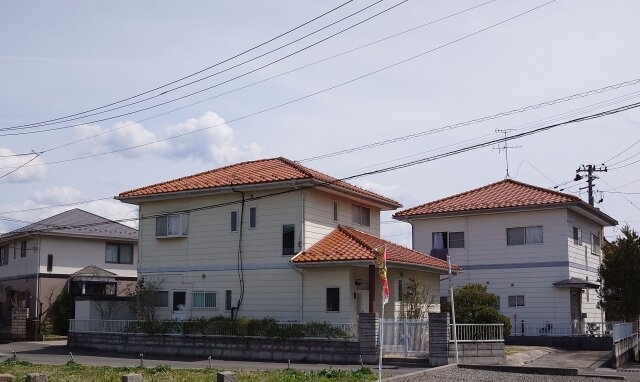 二階建ての住宅