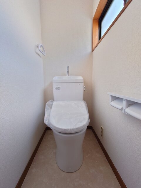 清潔感あふれる快適なトイレスペース