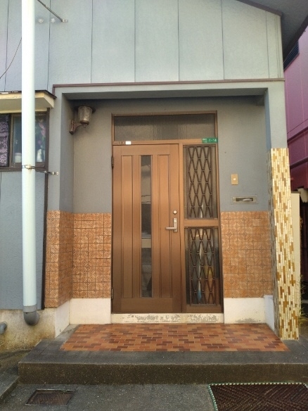 昭和の趣が残る玄関口