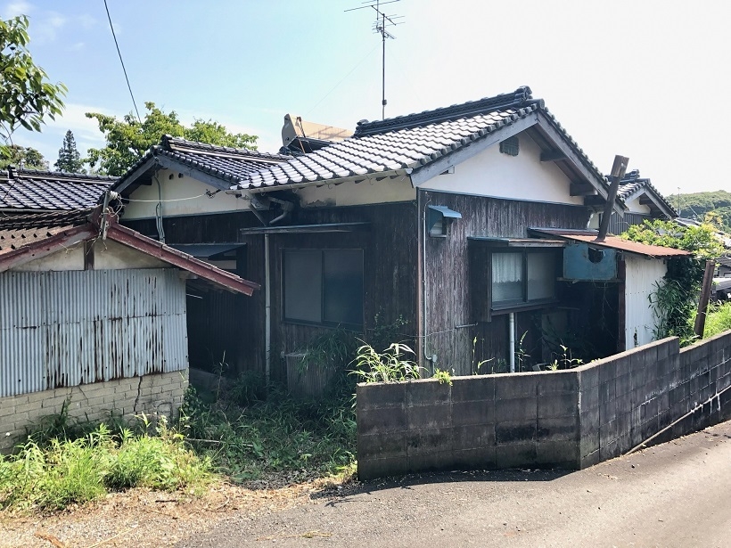「趣ある木造住宅、落ち着いた佇まいが魅力の外観」