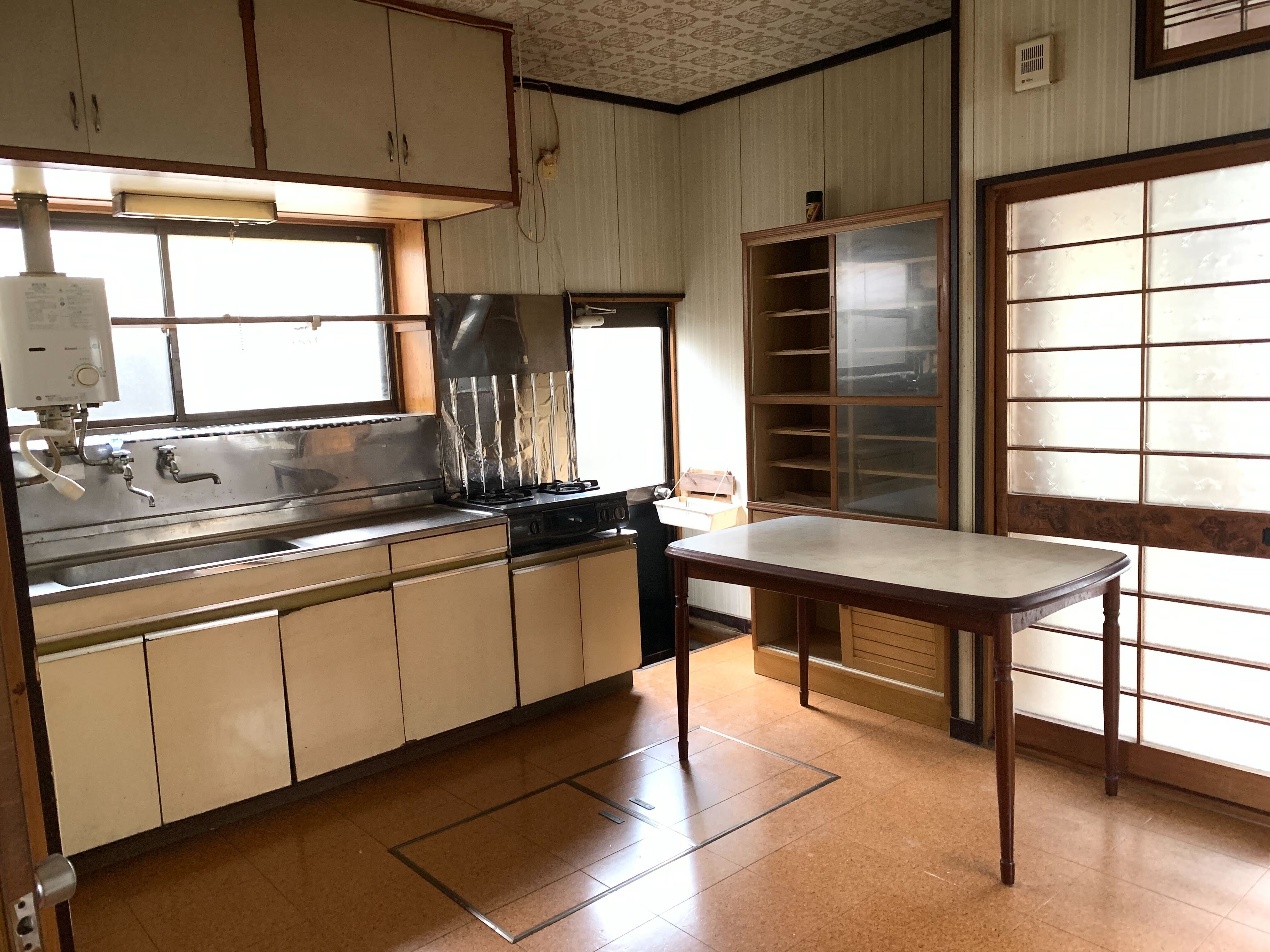 使いやすい広さのキッチン、収納もたっぷり
