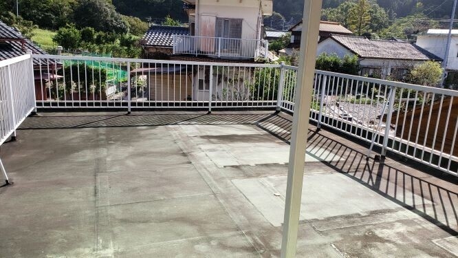 広々としたバルコニーからの眺め