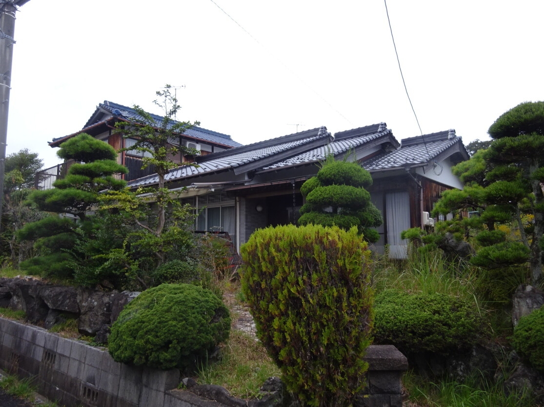 手入れの行き届いた庭園が魅力の日本家屋。