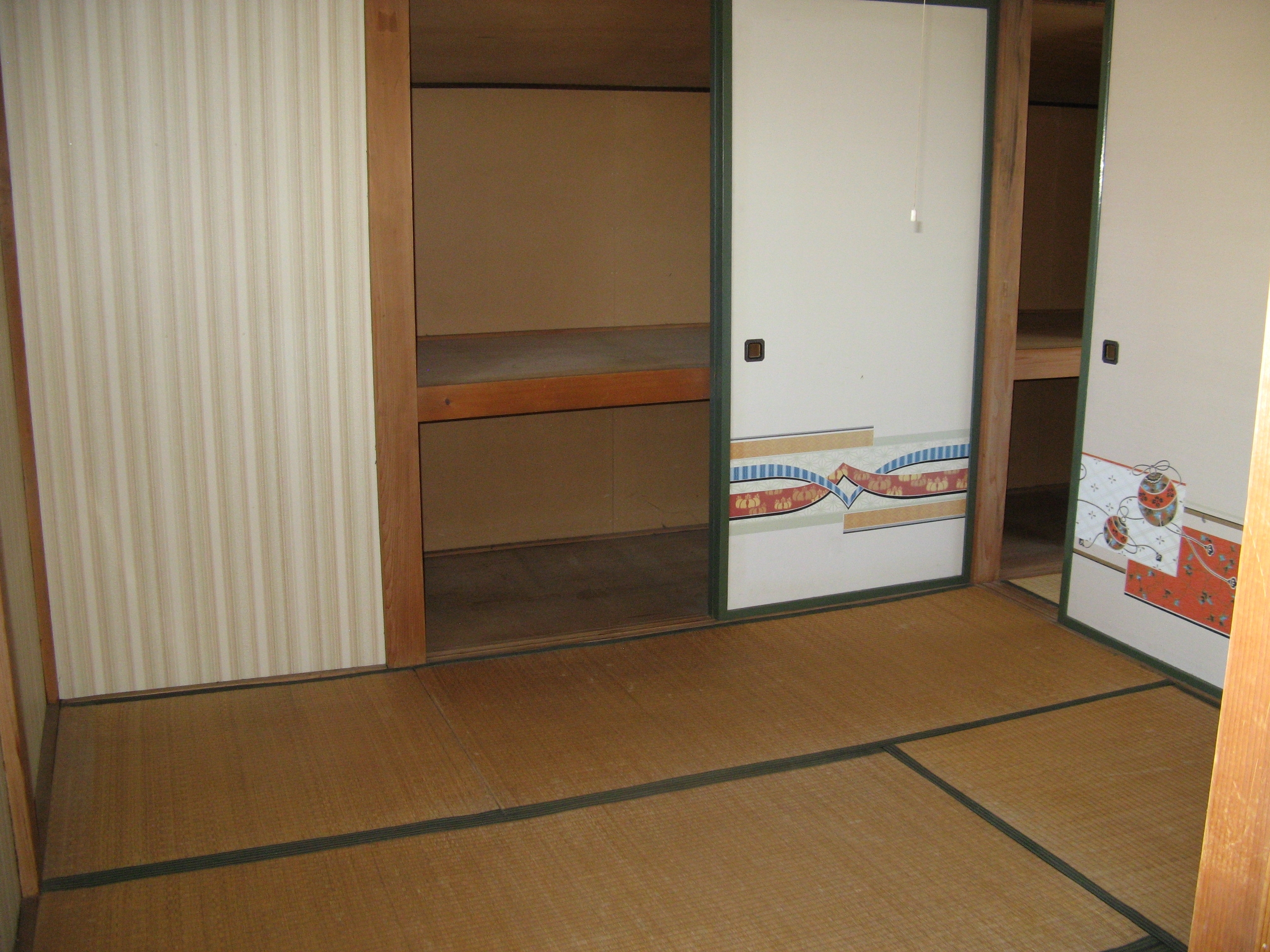 落ち着いた雰囲気の和室