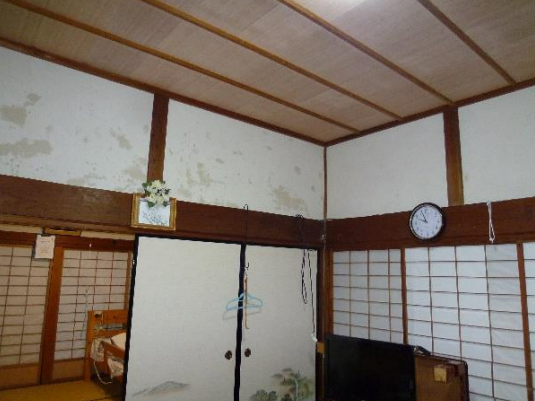 和の趣を感じる和室