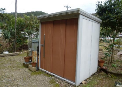 収納に便利な倉庫付き