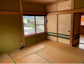 眺望の良い和室でくつろぐ空間