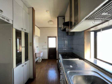 眺めの良い明るいキッチン