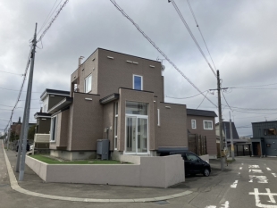 【北西・東角地】4LDKにも変更可能な住宅_1