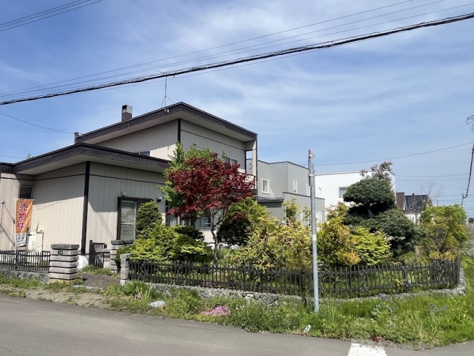 【南西向き角地】敷地面積97.5坪の住宅用地メイン画像1