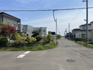 【南西向き角地】敷地面積97.5坪の住宅用地サムネイル2