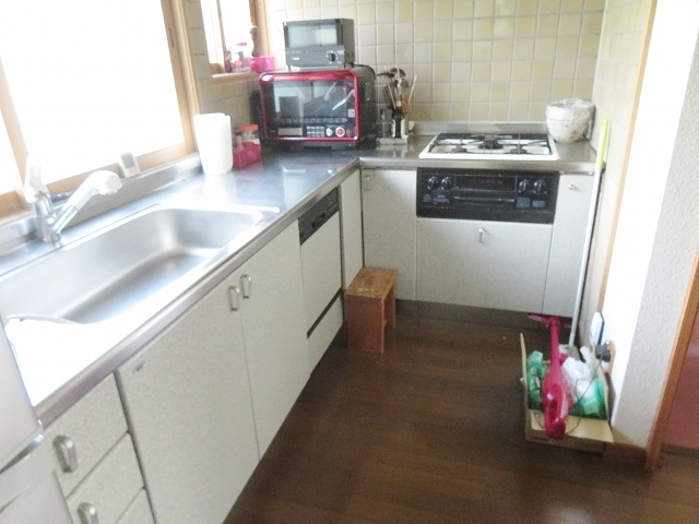 ゆとりある5LDKの間取りと159坪の広大な土地メイン画像3