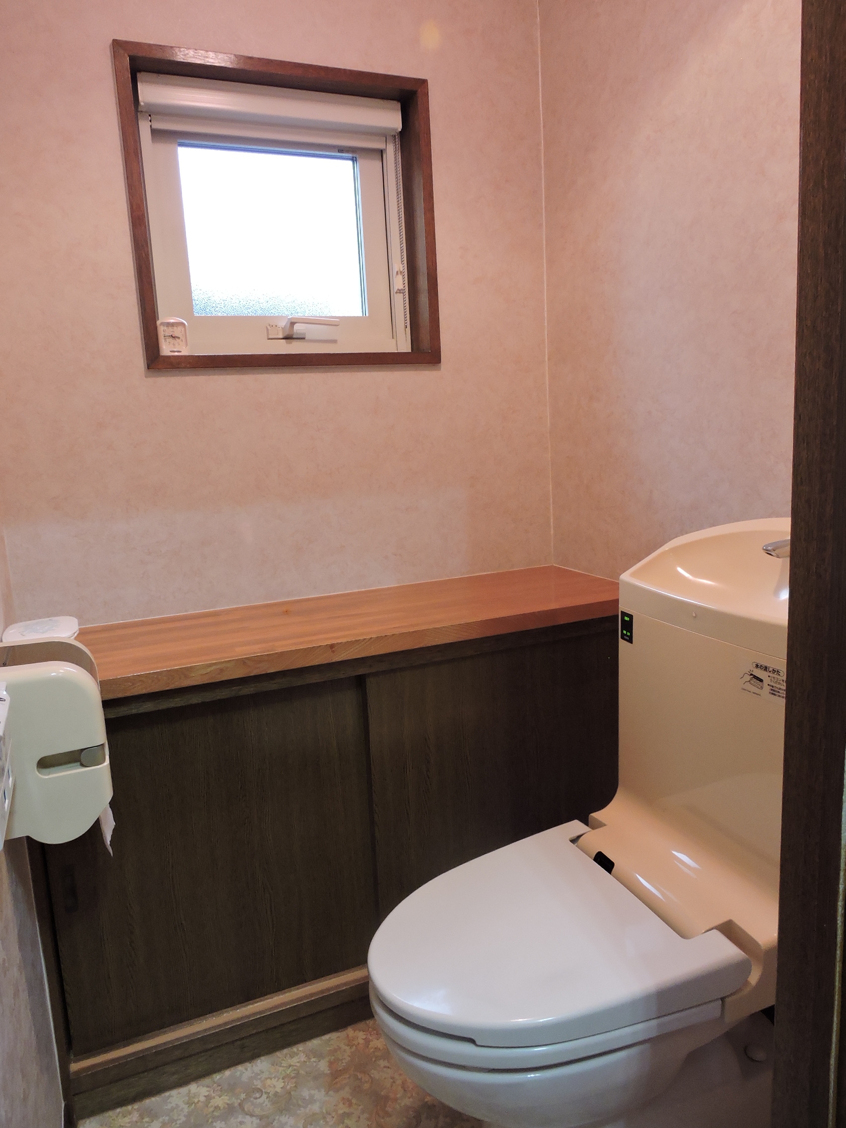 落ち着いた空間と豊富な収納