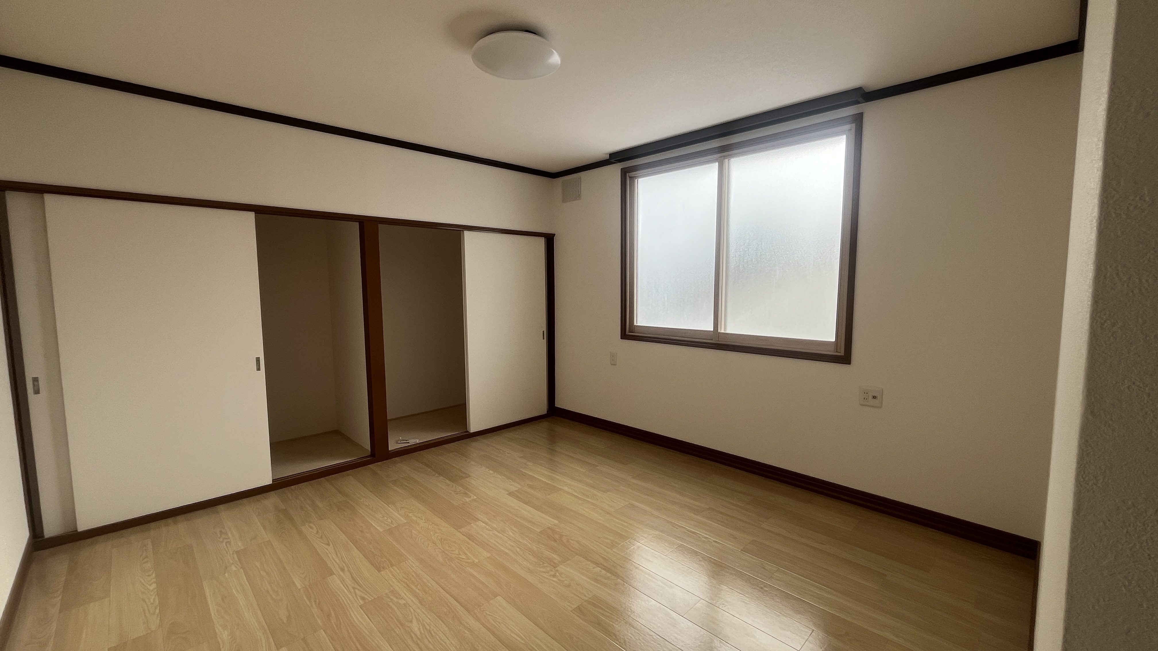 収納完備のナチュラルテイストルーム