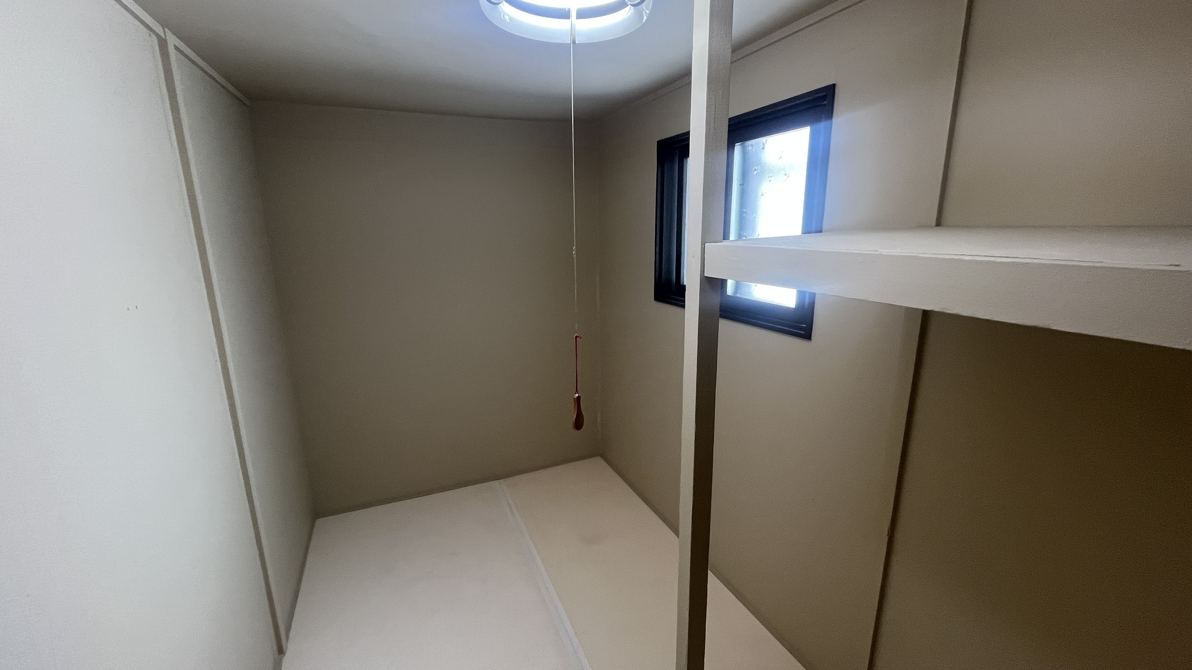 コンパクトな収納スペース