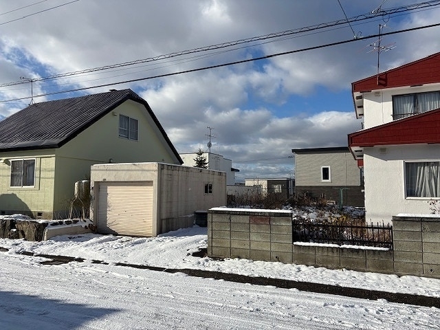 【建築条件なし】小・中学校が近い広々とした整形地メイン画像4